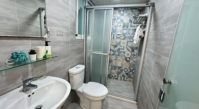 公園旁三房新裝修低總價住家