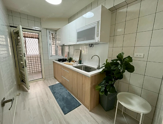 華廈正四房大空間，新裝潢可立即入住