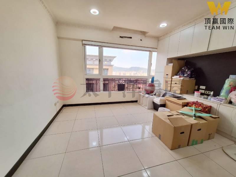 C313法國勳章稀有四房大空間