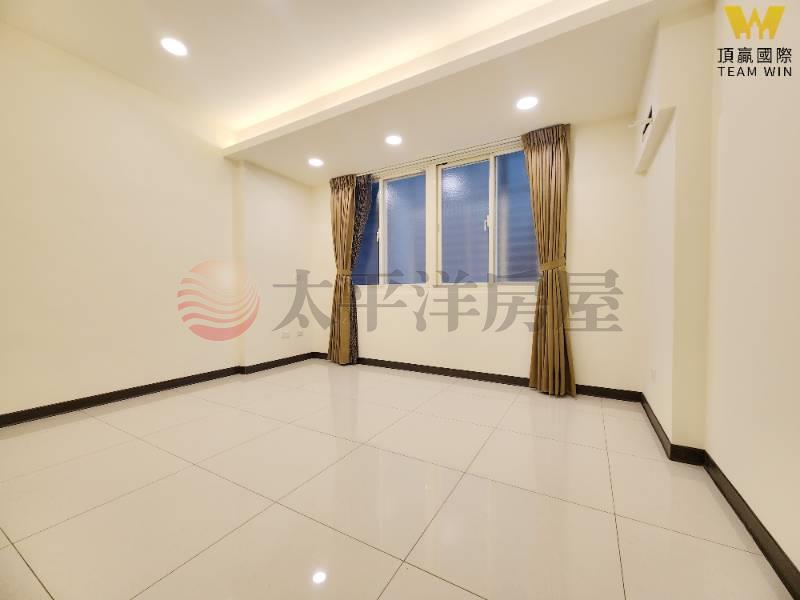 B287莒光商圈黃金二樓美妝３房